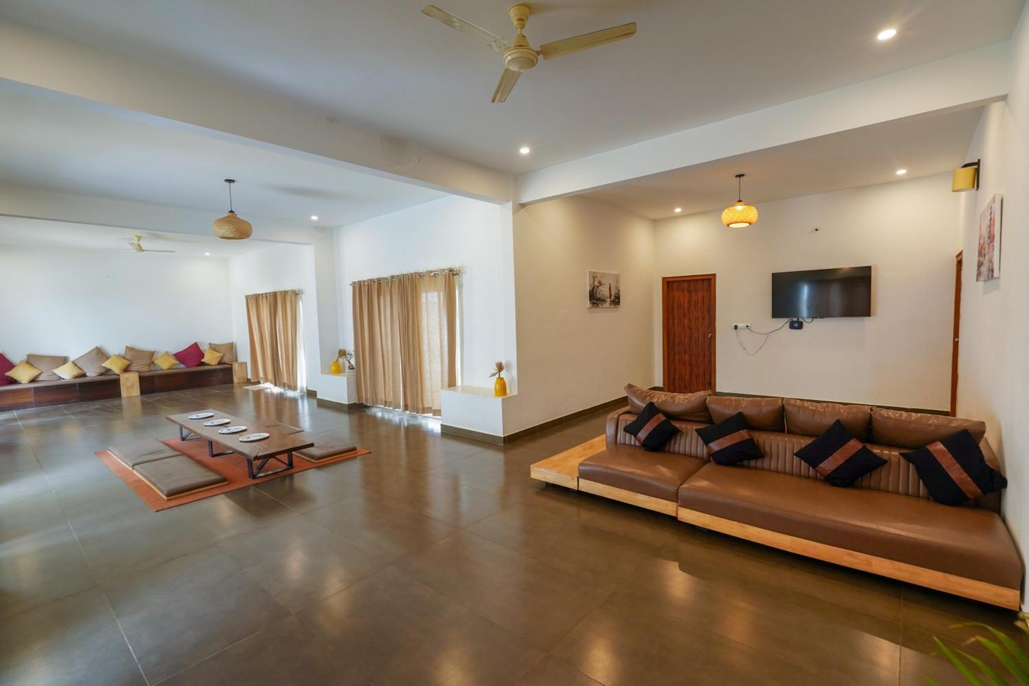 Отель Happy Retreats - Kai Chik Ballapur Экстерьер фото